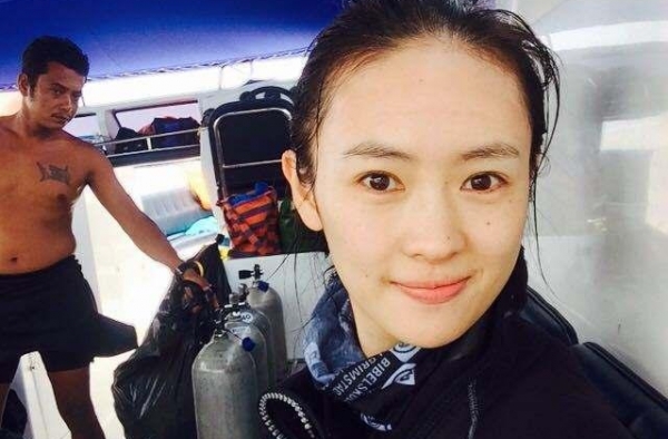 童瑶大火之后更加自信，无论素颜还是身材，章子怡都不及她