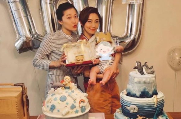 夫妻双双改名告别过去？周励淇晒儿子百日照，老公闪离闪娶