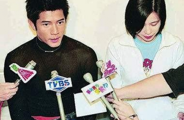 郭富城通盘掌控，与方媛婚姻被爆精心安排，中年男人惹不起