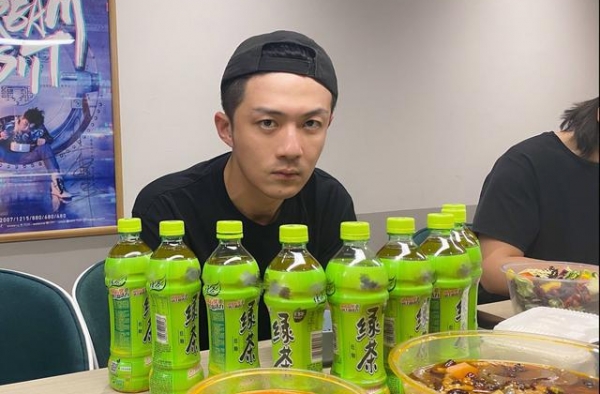 37岁第一次演渣男，李泽锋被“骂”火了