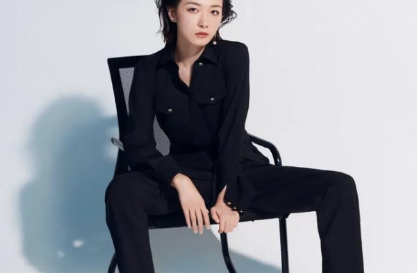 小八卦，鹿晗关晓彤，金晨黄晓明，袁姗姗，欧阳娜娜张含韵
