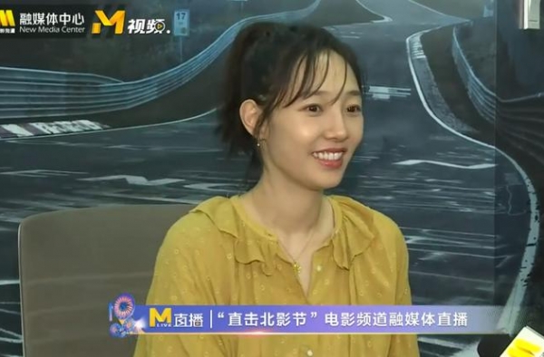 央视直播让明星“原形毕露”，白百何油腻邋遢，吴京却精神十足