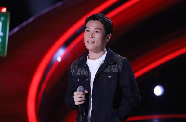 李宇春在《中国好声音》中遇到老熟人，“哎呀，我没转！”