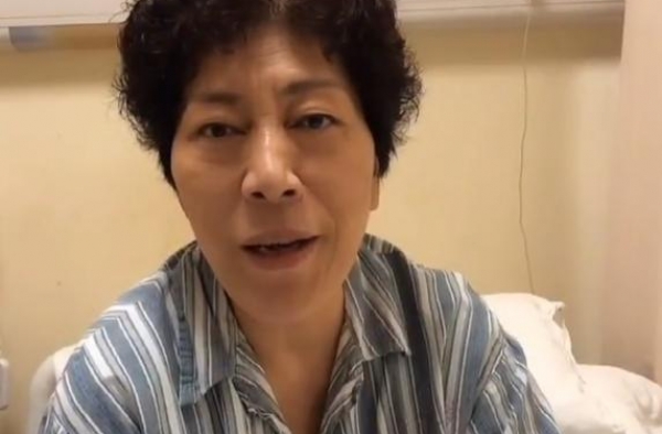 乔任梁去世4年，老母亲患脑垂体瘤住院，经营儿子生前品牌引争议