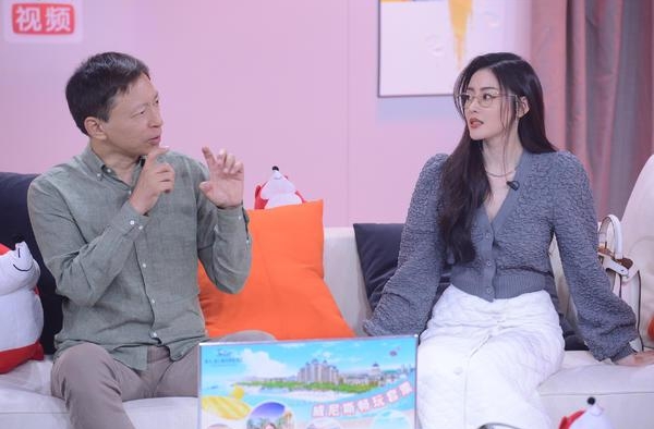 张朝阳继续带货，和张天爱共同传达这种理念