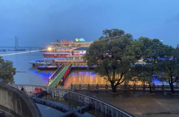 大咖云集，很有料！《中餐厅》今晚进入“岳阳时间”