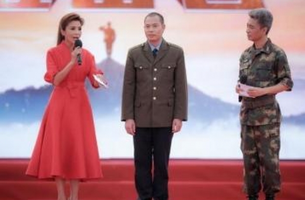央视《时刻准备着》落幕“中国机长”刘传建忆往事