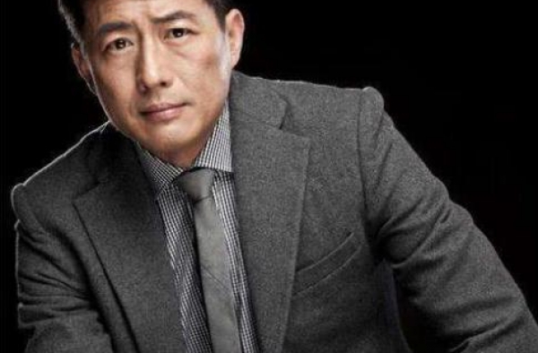 高曙光儿子：被父娇养可继承亿万家产，异母姐姐被江珊独养17年