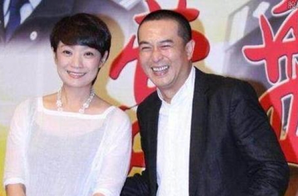 青年遭“骗婚”，晚年被“啃老”，75岁张洪杰：我身后十多匹狼