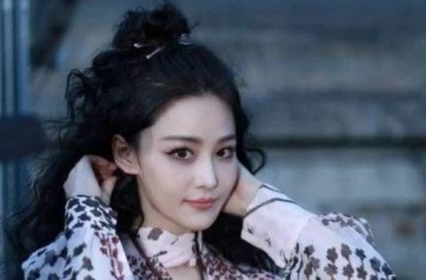 张馨予老公不适应现在生活，疑似婚变？网友：也是大猪蹄子