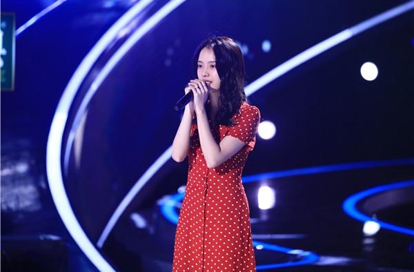 “好声音”傅欣瑶：我希望自己不要被评论影响
