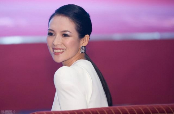 章子怡被问将来和汪峰谁先走，沉默后作出艰难选择：“希望是我”