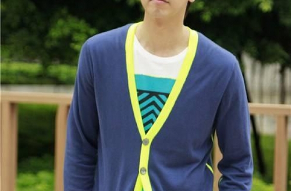 吴仁惠生前最后影像公开，不断拿梳子敲打脖子，电话曾被多次挂断