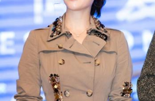 她曾是体操冠军，意外被姜文看中做演员，如今嫁大20岁富豪