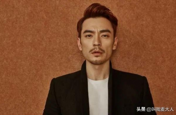 李光洁与郝蕾隐婚2年爆火后离婚，却转身娶了小10岁的中戏师妹