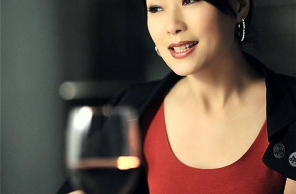 “雌雄难辨”叶童：一生只爱一个男人，婚姻的最高境界是难得糊涂