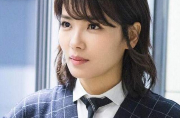 刘涛女儿才是“整容式”长大，气质清新脱俗，堪称最美星二代