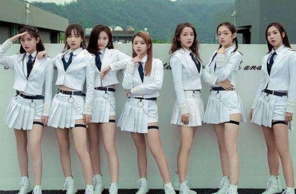 女团腿上的那根带子是什么？为什么要在大腿上绑根带子？