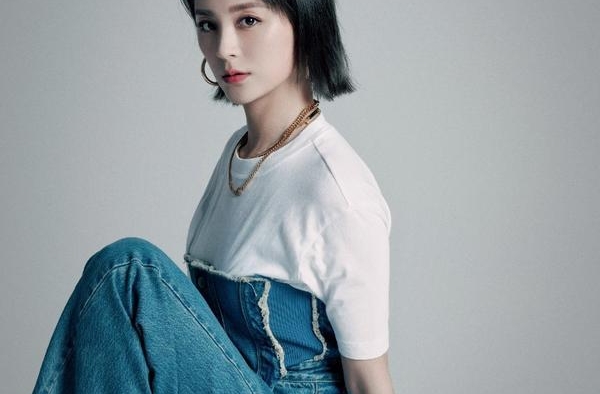 还记得《兰陵王》中的郑儿吗？她还是那么美