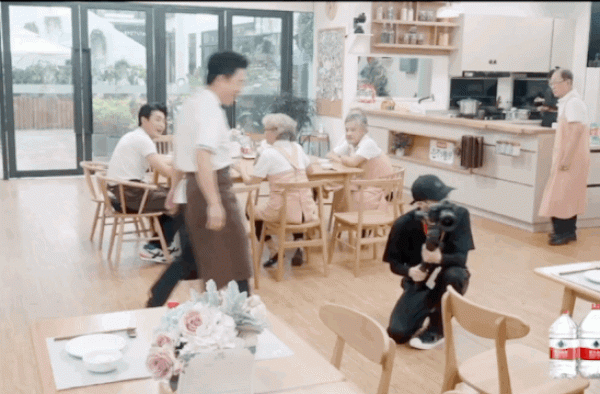 这件事，黄渤说想永远永远做下去