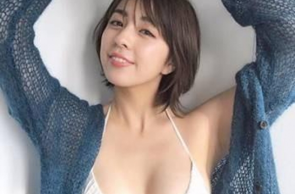 「足球女孩」南野拓实女友——日本演员柳百合菜