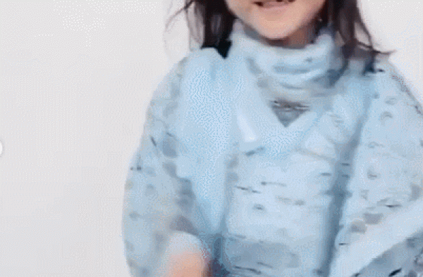 陈冠希女儿近照，3岁Alaia跳舞气质好，发际线让人担忧