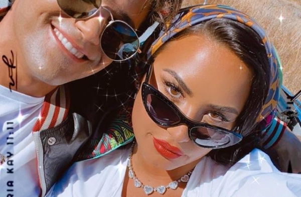 Demi Lovato与Max Ehrich取消婚约及分手