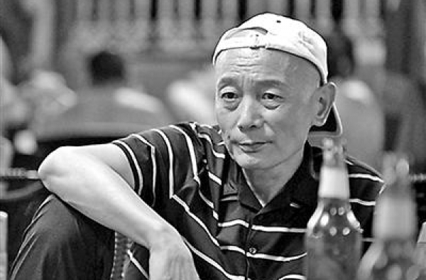 张艺谋葛优为“家乡”代言