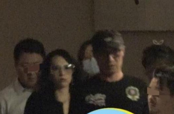 豪门聚会曝光！刘强东夫妇亲密挽手破离婚传闻，密会章子怡显人脉