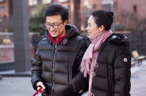 章子怡汪峰深夜约会刘强东夫妇，这次的热搜榜首，终于没人抢了