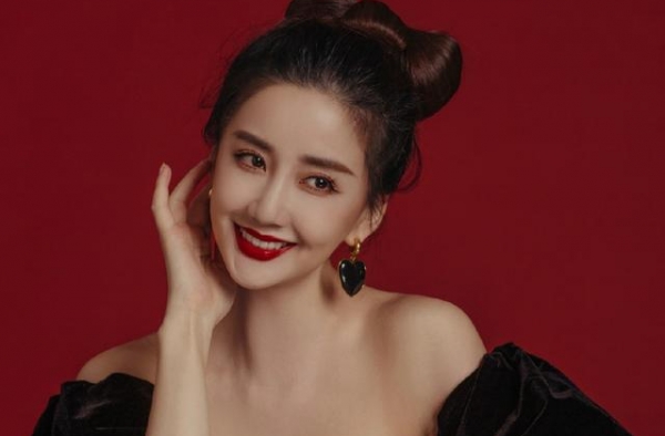 陈欣予《一见倾心》，少女的时尚气质，是不需要演出来的