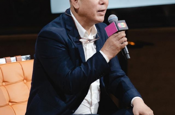 宋祖德爆料横店女演员：因无戏可拍转行服务业，其外貌形象并不差