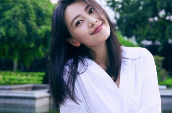高圆圆生日，韩火火连续两年为其庆生，赵又廷却没反应