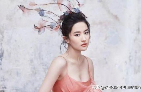 迪士尼公主：除了艾莎，还是喜欢中国公主范儿，可惜妆容花了