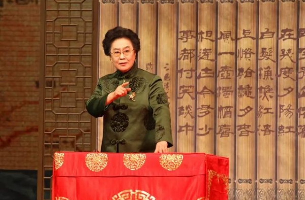 王玥波阔别十几年再度踏进德云社，粉碎外界他与郭德纲反目的传闻
