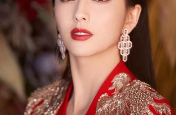 一场饭局竟引起一场绯闻，当演员为什么这么难？