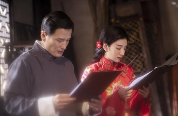 你在教我演戏？糊了的黄奕，最不缺的就是演技