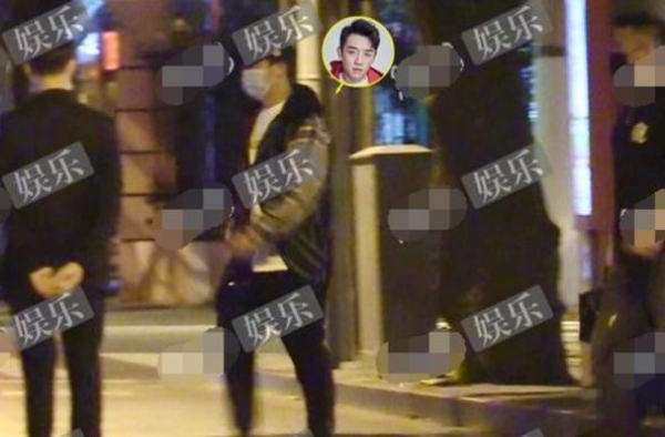 郑凯深夜聚餐图曝光，疑似因苗苗生产完避嫌，不与美女坐同车