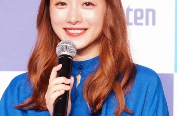 石原里美婚后首次亮相：比以往更加紧张