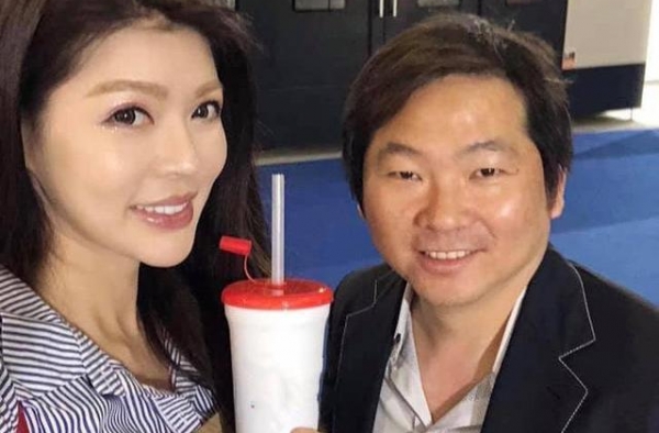 恭喜！台湾名模殷琦宣布怀孕，闪嫁10亿富豪甘愿当丈夫孩子后妈