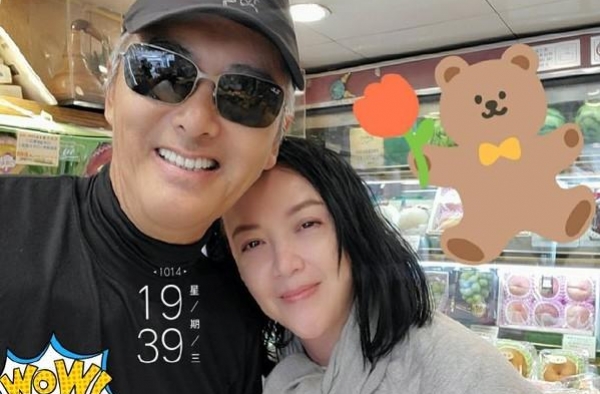曾华倩超市买菜偶遇周润发　秒变迷妹求合照：开心死了
