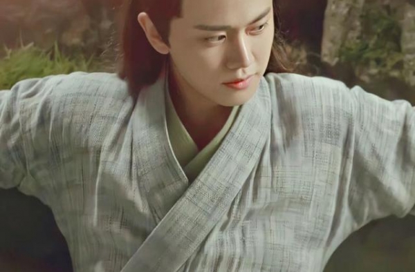 任嘉伦，新一代的古装男神
