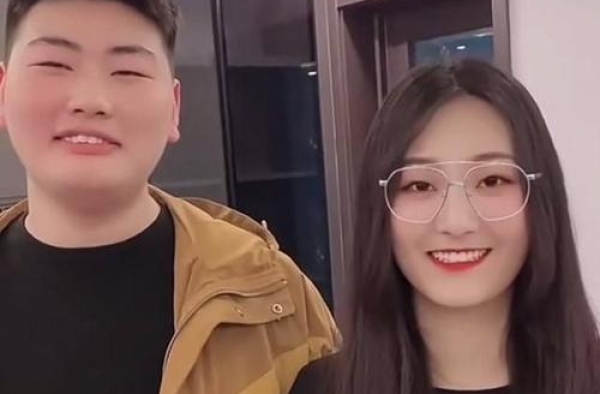 大衣哥儿媳删除关于丈夫视频，结婚才不过12天，就开始打造人设
