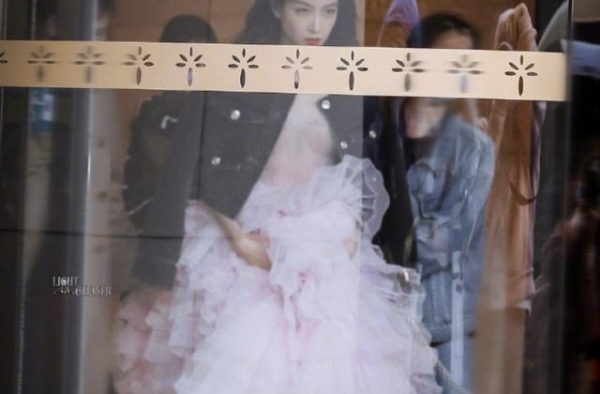 金鹰奖颁奖典礼：赵丽颖宋茜虞书欣同台彩排，王一博的站位很贴心
