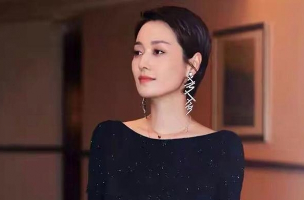 离婚15个月后，马伊琍再上热搜：人生最大的风险，就是选错伴侣
