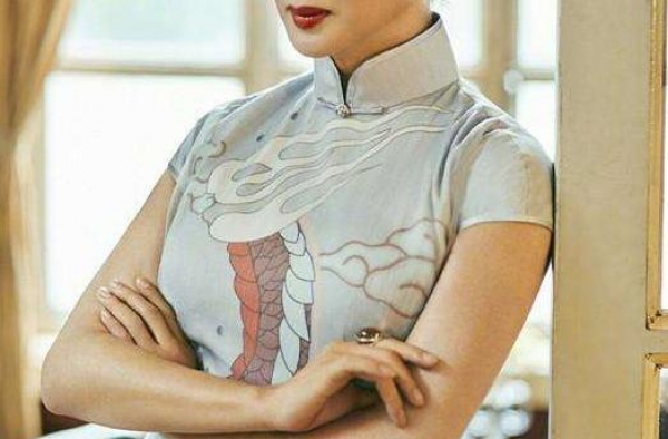 金星称范冰冰弟弟没作品，夸自己独一无二，她是走过男人河的女人