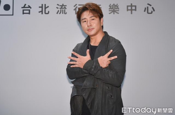 欧汉声力挺《DD52》演唱会　放话先预购100张专辑
