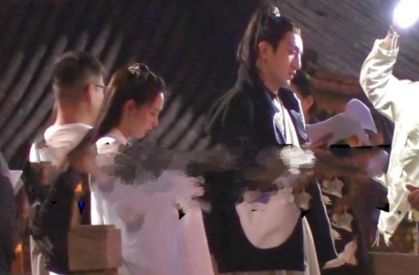 知名男星吻戏前抽烟！当女演员面喷云吐雾，亲对方脸颊被吐槽恶心