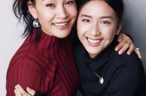 陈冲走红后更改国籍，远赴外国今让女儿回国捞金，却不会说中文？