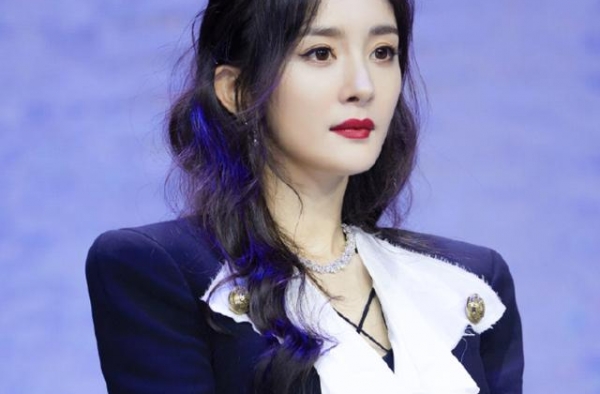 85大花回归古装剧，杨幂唐嫣接连官宣大女主剧，这下要直面对决